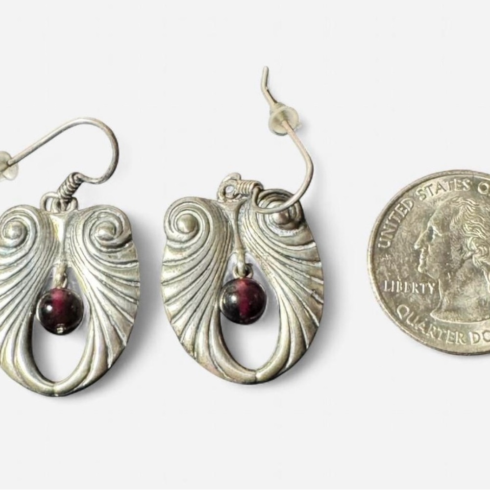 Vintage Steven Stamas Art Nouveau Sterling Silver Earrings with Garnet Beads - Picture 4 of 4